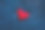 红纸心和蓝色信封，情书的想法，蓝色信封和红色的心溢出。图片下载