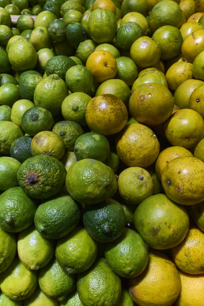 市场上酸橙和柠檬的清新图片下载