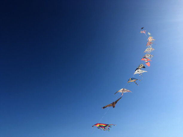 天空中的风筝图片下载