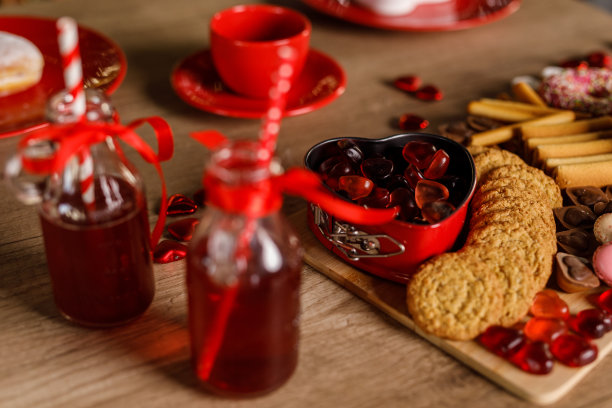 浪漫的情人节庆祝桌图片下载