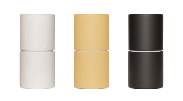 在白色背景上的纸管包装模型集图片下载