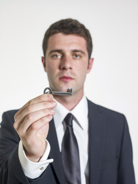 公司男给你钥匙图片下载