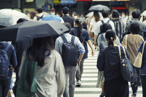 行人过街，行人过街，商业形象图片下载
