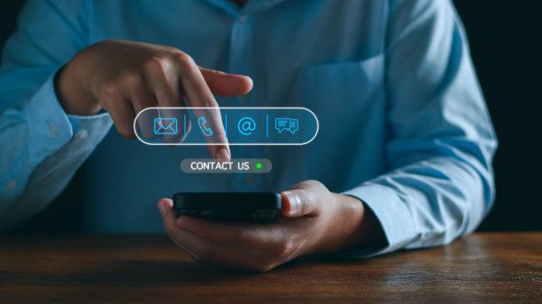 联系我们的概念。商务人士咨询与我们联系的客户，呼叫中心服务，客户咨询服务，电子邮件，热线，商务联系，数字在线商务，数字服务。图片下载