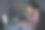 笔记本电脑，晚上和一个学生女人学习或在她的家里学习大学考试。电脑，筋疲力尽，迟到与女学生在一个房子里学习她的大学奖学金图片下载