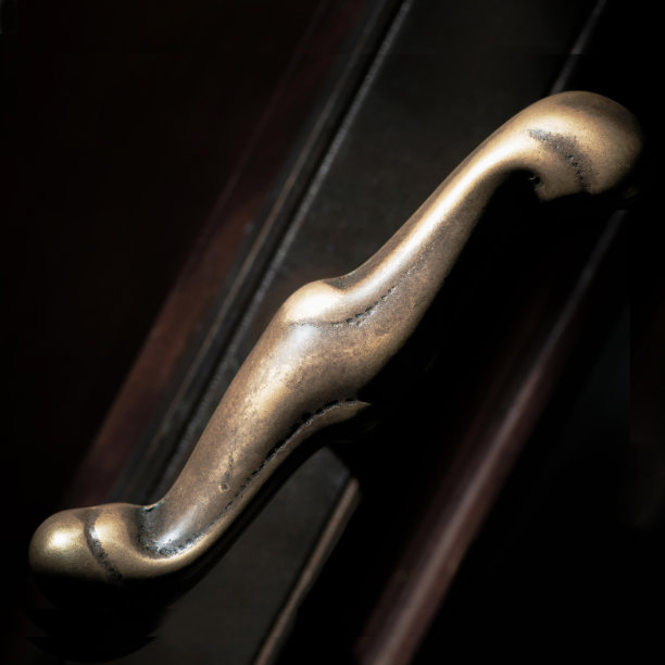 古董黄铜窗柄图片下载