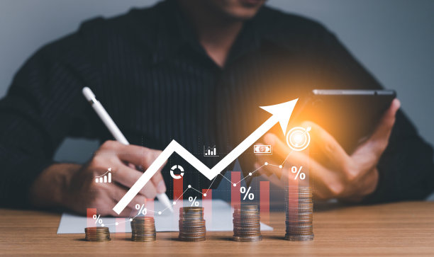 利率和股息的概念，商人是计算收入和投资回报率的百分比。收入，回报，退休，补偿基金，投资，股息税，股票市场图片下载