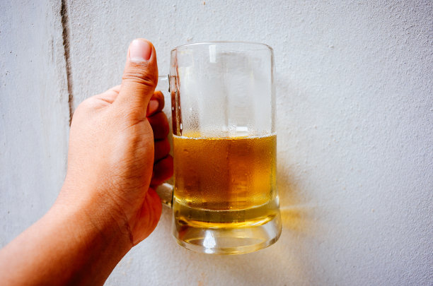 冰镇啤酒图片下载