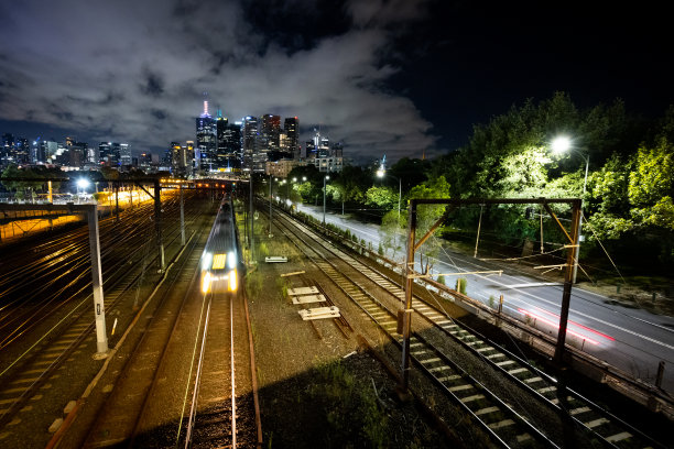 澳大利亚墨尔本夜晚的天际线图片下载