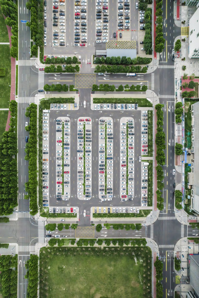 停车场航拍照片图片下载