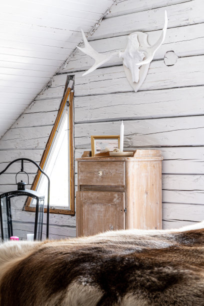 在一个古老的瑞典小木屋里图片下载