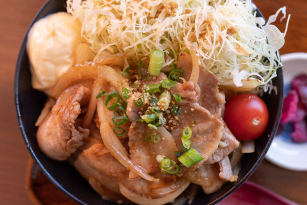 东武里和烤肉图片下载