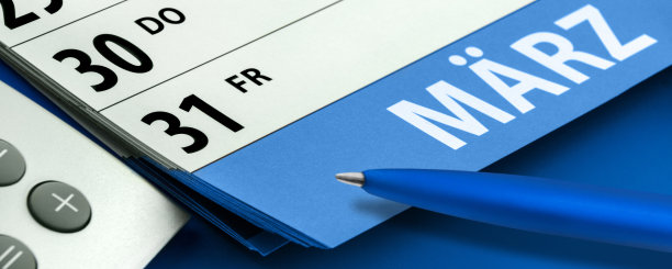 德国日历2023年3月31日星期五和计算器星期四图片下载