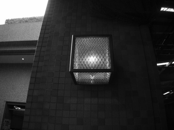 东京街头摄影单色图片下载