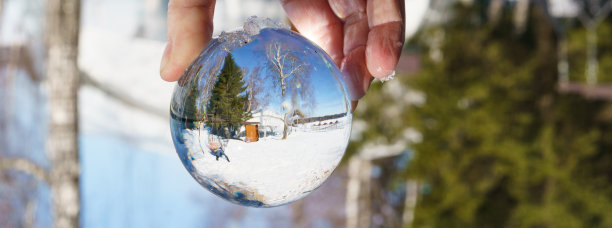 水晶球里面的自然图片下载
