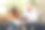 咖啡馆里的年轻人使用wifi技术，白人朋友使用笔记本电脑，学生或自由职业者见面图片下载