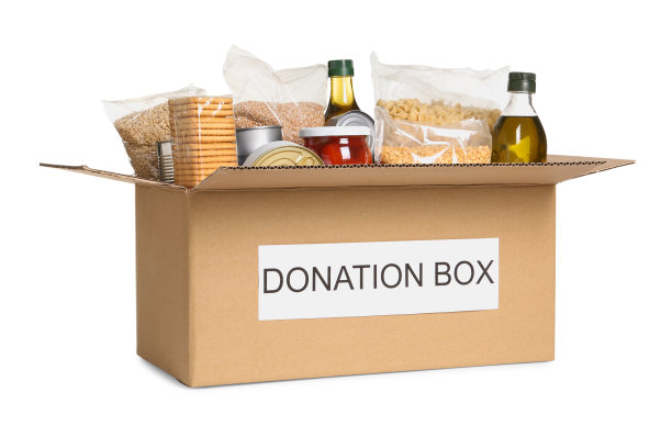 捐款箱里的食物用白色隔离图片下载