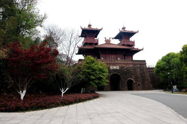 武汉东湖楚城，古建筑，城墙，风景区，中国图片下载