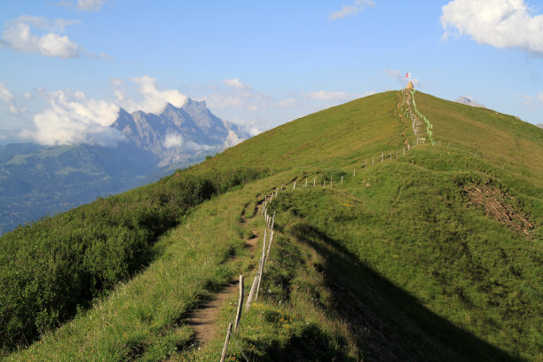 徒步去瓦莱雷特凹痕和杜米迪凹痕图片下载
