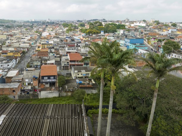 可怜的邻居图片下载