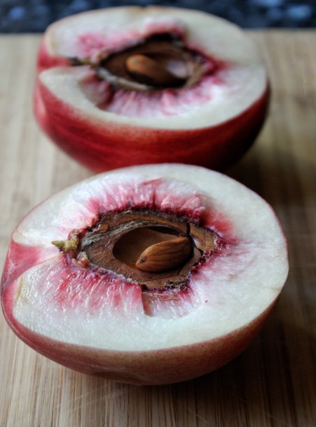 完美的油桃图片下载