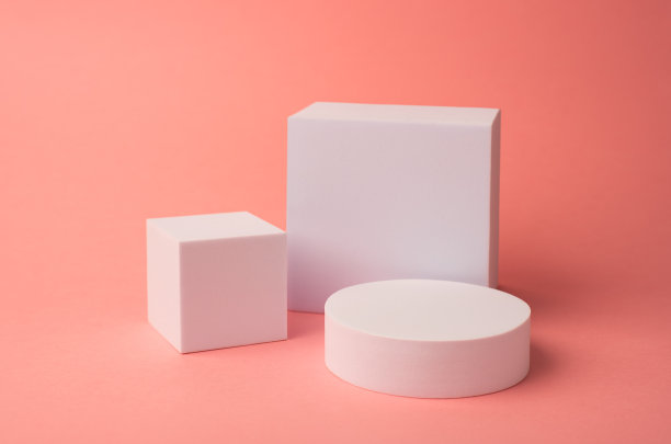 鲑鱼色背景上的白色几何图形图片下载