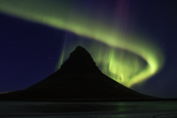 kirkjufell_aurora_21图片下载