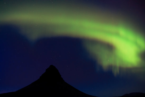 kirkjufell_aurora_17图片下载