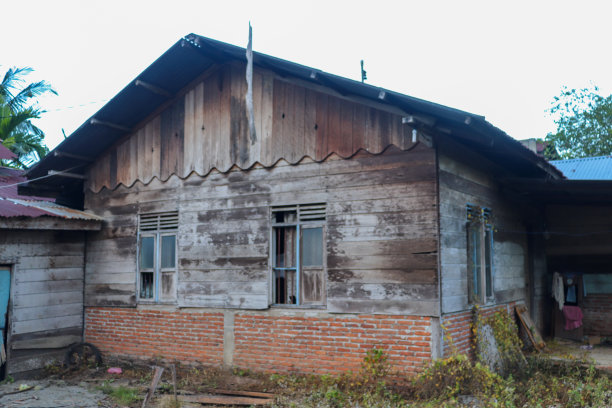 老房子有自己的特点图片下载