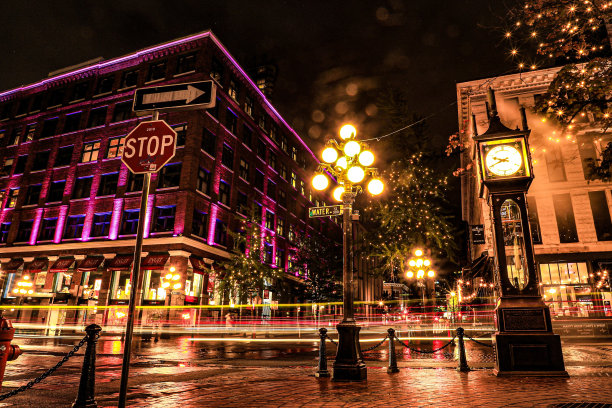 五彩缤纷的插图在燃气小镇图片下载