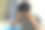 头痛的亚洲男人坐在床上，保健概念。图片下载
