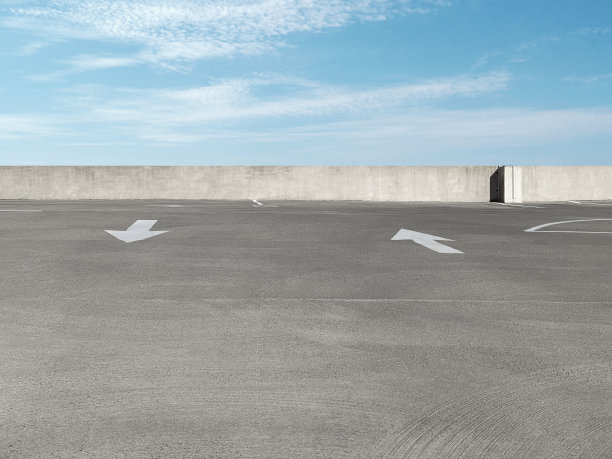 空混凝土停车场图片下载