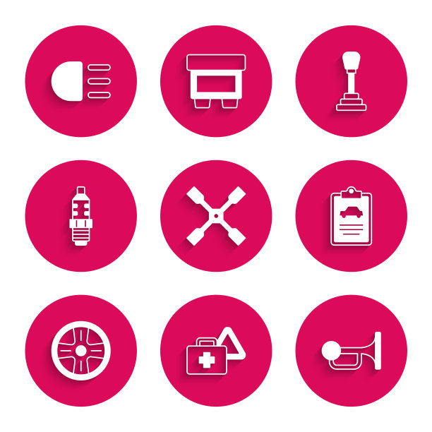 设置车轮扳手，急救箱和警告三角，车辆信号喇叭，汽车检查，合金车轮，火花塞，换挡器和远光灯图标。向量图片下载
