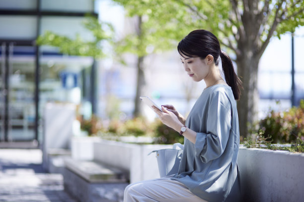 日本女商人图片下载