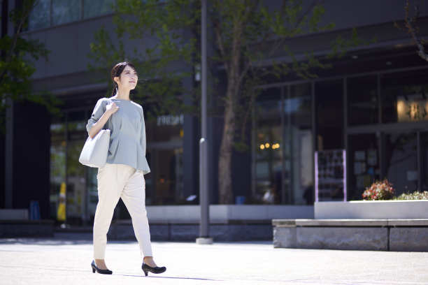 日本女商人图片下载