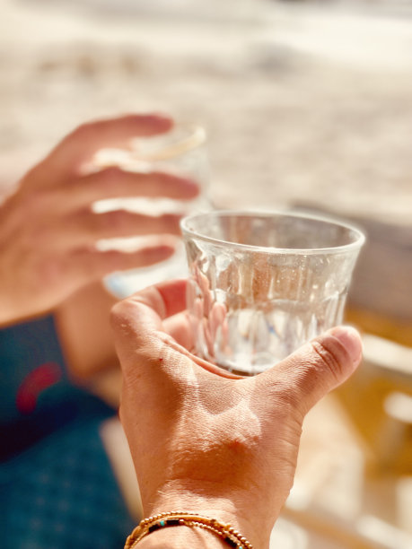 双手欢呼图片下载