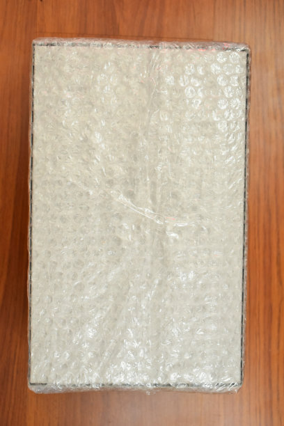 用于保护产品的白色气泡膜包装图片下载