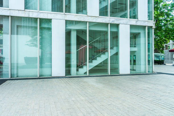 现代办公大楼户外在市中心图片下载