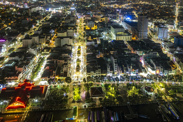 芹苴市，越南芹苴夜景，鸟瞰图。图片下载