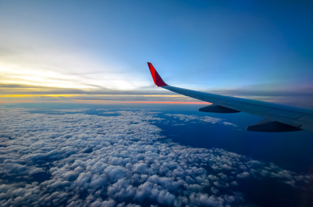 日落飞行图片下载