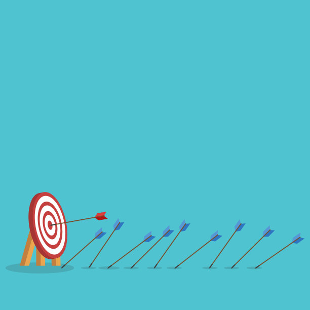 蓝色的箭没有击中目标，只有红色的箭击中了中心。企业挑战失败与成功的理念。图片下载