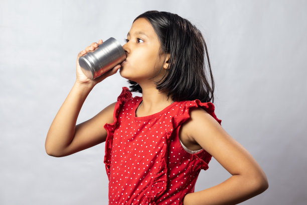 多喝水图片下载