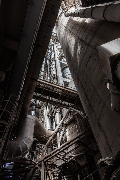 炼油厂工业设备、建筑、动力机械图片下载