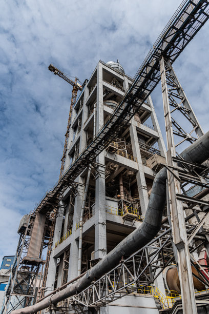 炼油厂工业设备、建筑、动力机械图片下载