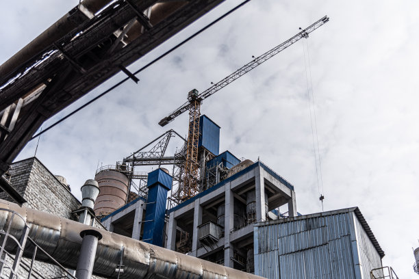 炼油厂工业设备、建筑、动力机械图片下载