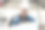 男性电工工人在工厂检查、修理、维护机械臂的操作电气系统。男电工使用电表与机械臂的操作电气系统一起工作图片下载