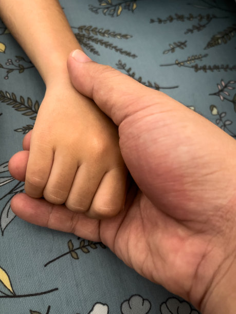 手牵着手图片下载