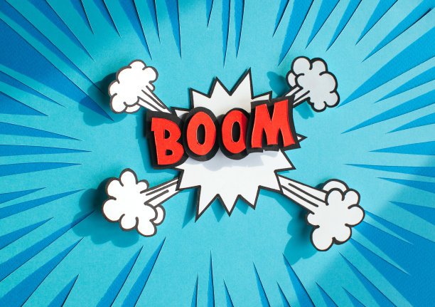 手工制作彩色剪纸演讲泡泡。波普艺术和喜剧风格。图片下载