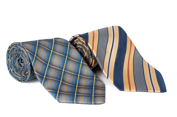 白色背景上的彩色领带图片下载