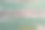 在破旧的木板上涂上绿色的旧漆图片下载